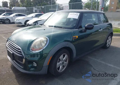 2016 Mini Hardtop Cooper from USA, damaged, VIN WMWXP5C57G2D14659